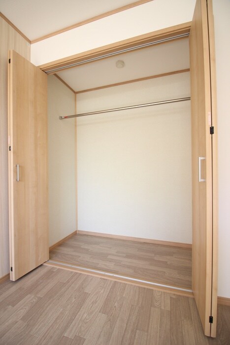 物件内観写真12　(収納)