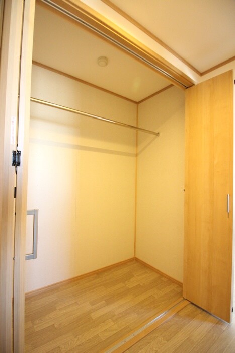 物件内観写真21　(収納)