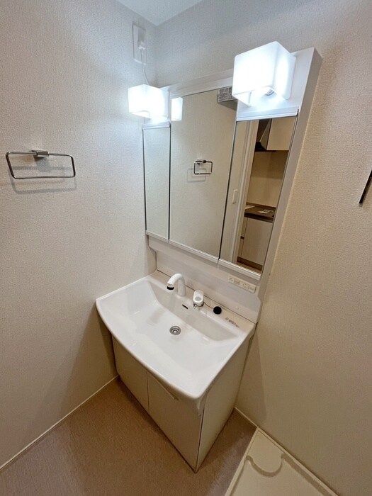 物件内観写真11　(洗面)