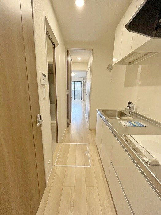 物件内観写真14　(廊下)