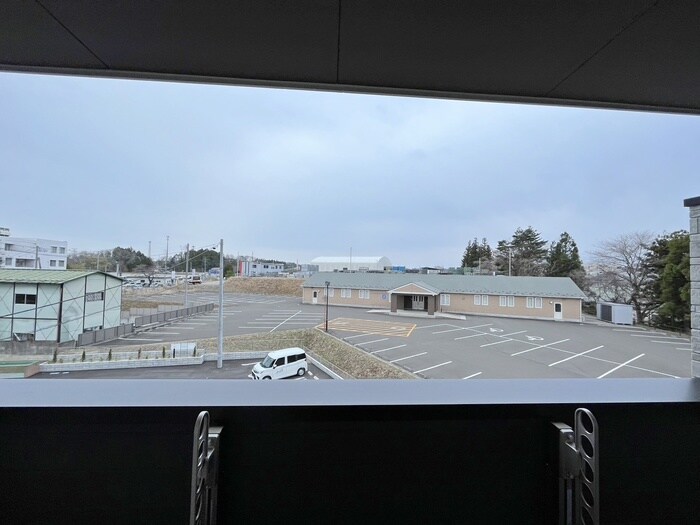 物件内観写真18　(室内からの展望)