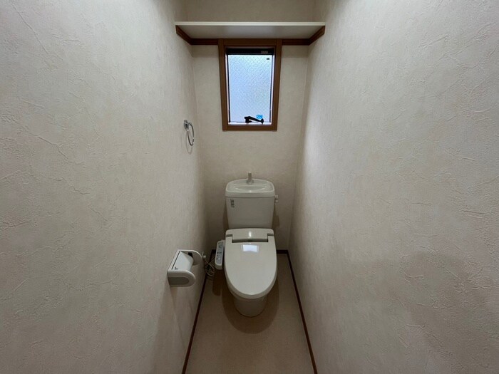 物件内観写真11　(トイレ)