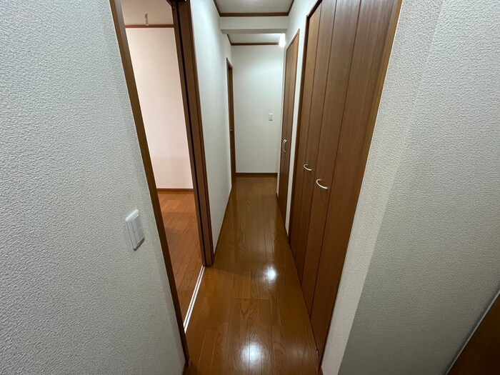 物件内観写真15　(廊下)