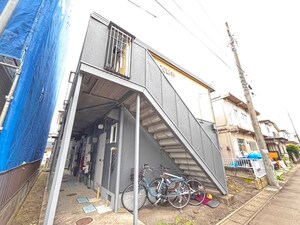 ハイツ西新井外観写真