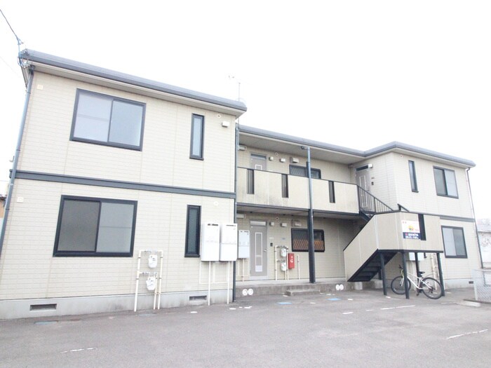 物件外観写真2　(外観写真)