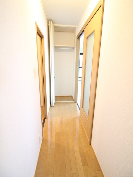 物件内観写真19　(廊下)
