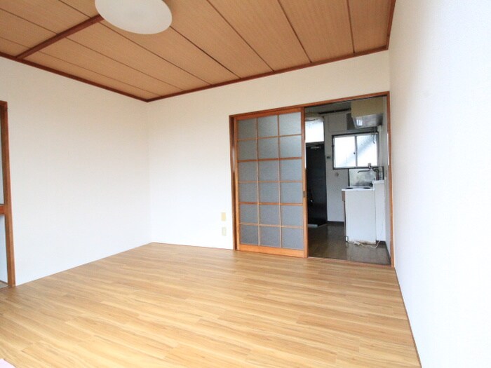 物件内観写真8　(居室)