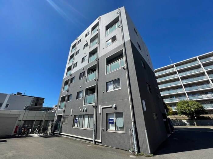 セントレアカマⅦの物件外観写真