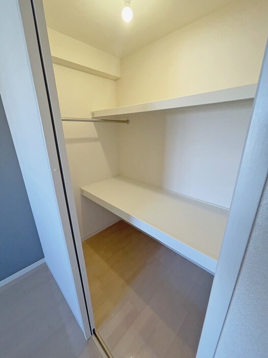 物件内観写真13　(収納)