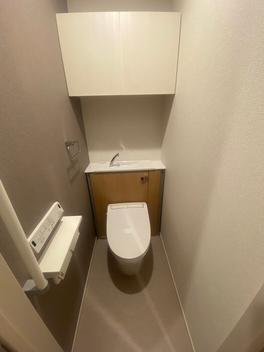 物件内観写真12　(トイレ)