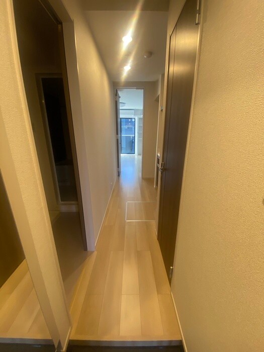 物件内観写真12　(廊下)