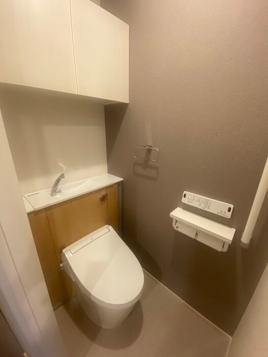 物件内観写真14　(トイレ)