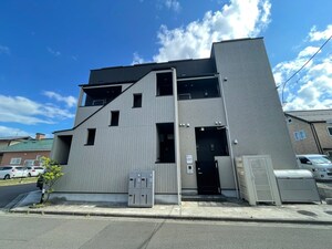 CAROLINA 長町外観写真