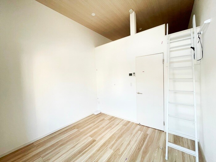 物件内観写真9　(居室)
