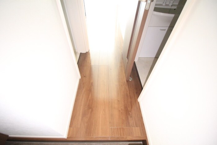 物件内観写真18　(廊下)