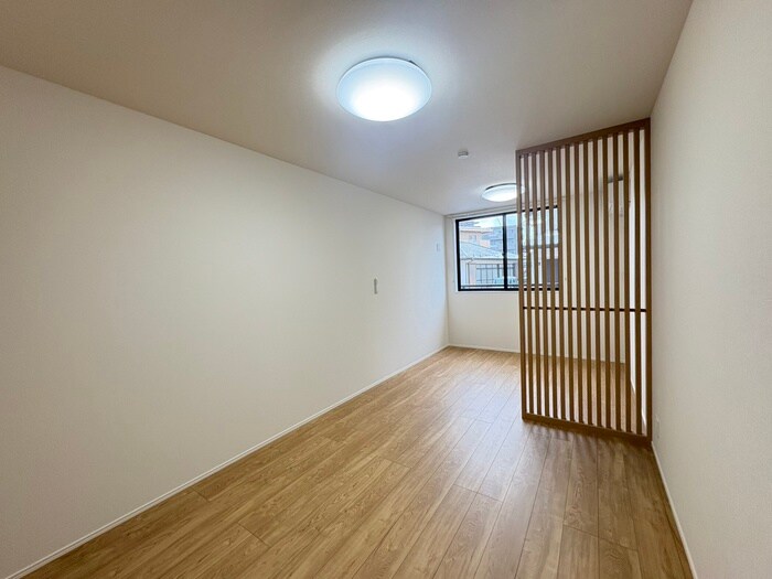 物件内観写真8　(居室)