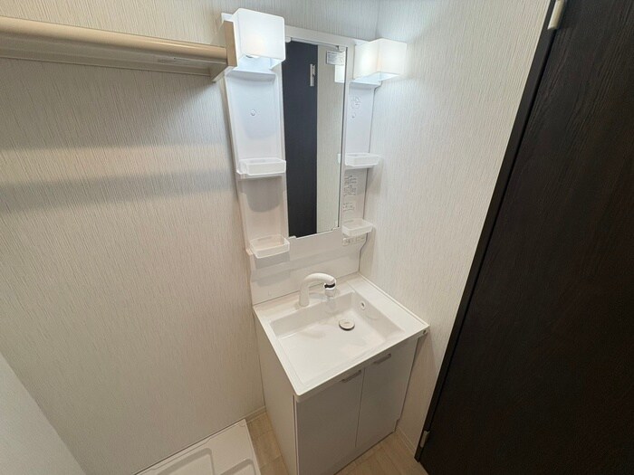 物件内観写真12　(洗面)