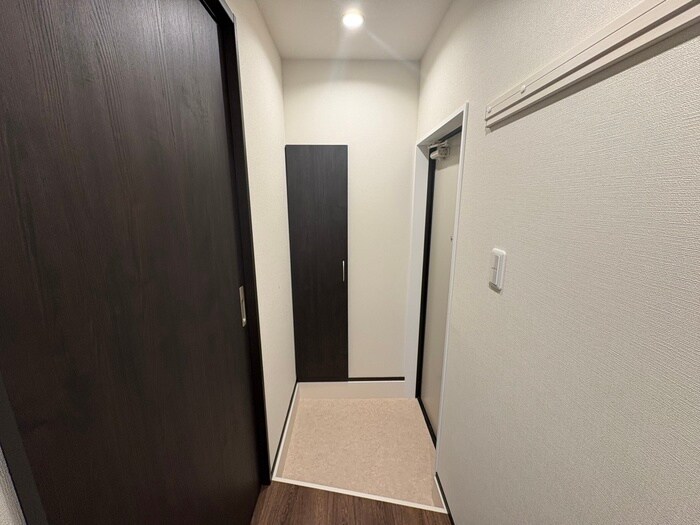 物件内観写真21　(玄関)