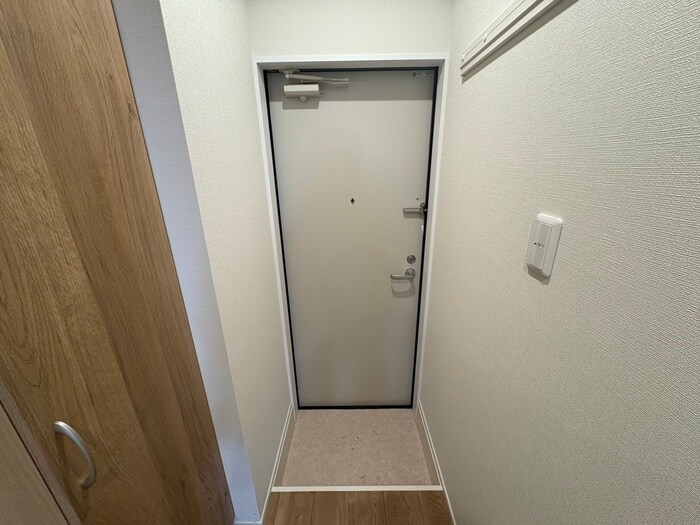 物件内観写真22　(玄関)