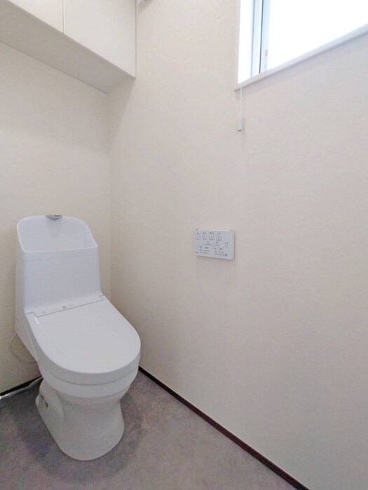 物件内観写真11　(トイレ)