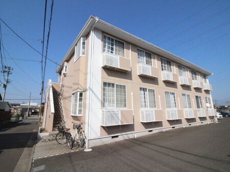 ホワイトキャッスル遠見塚７番館外観写真