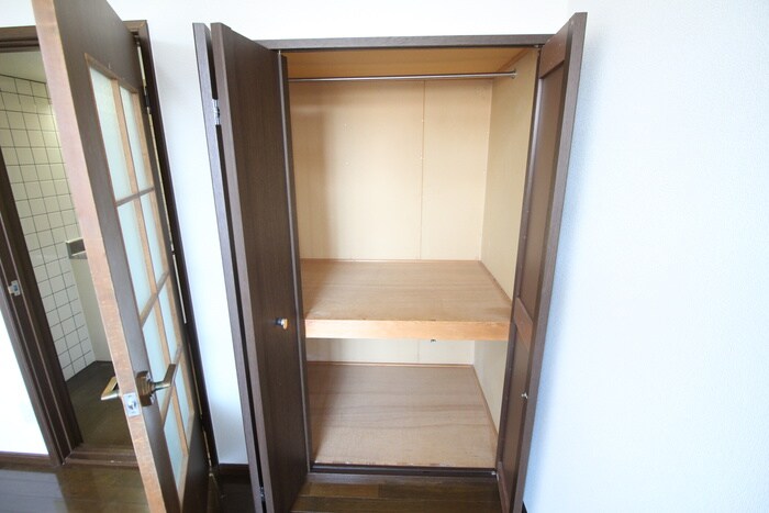 物件内観写真16　(収納)