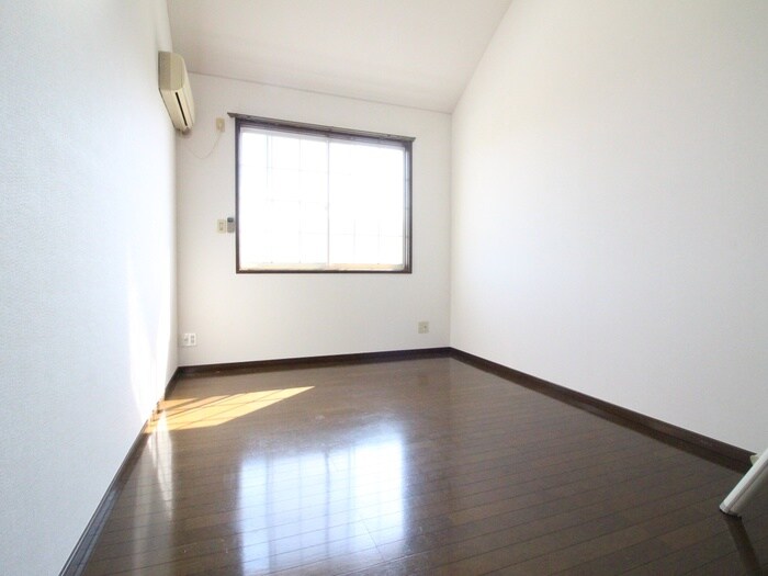 物件内観写真22　(居室)