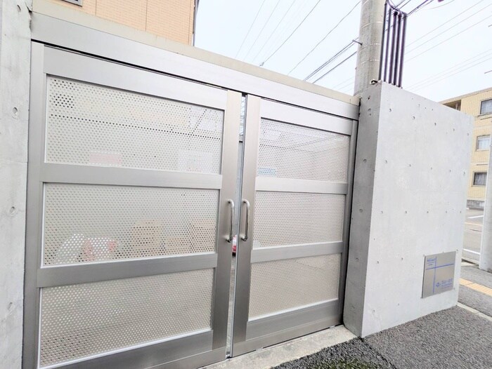 物件外観写真6　(建物設備)