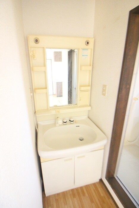 物件内観写真10　(洗面)