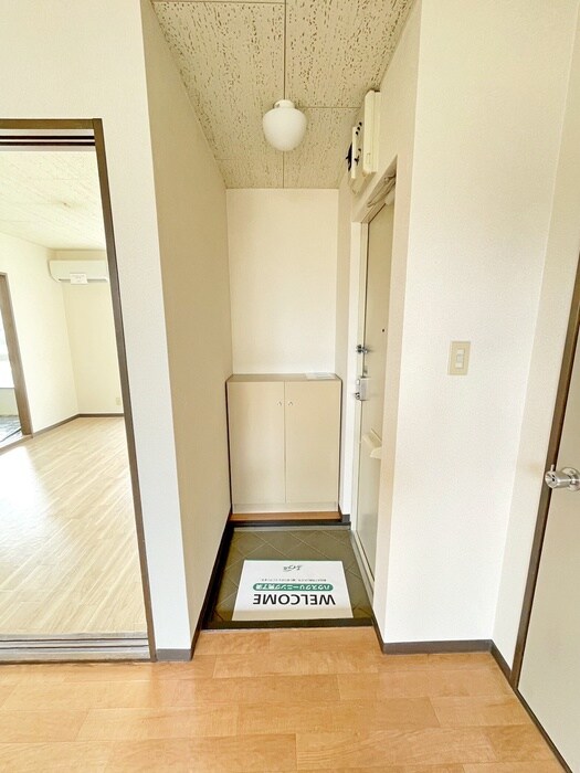 物件内観写真14　(廊下)