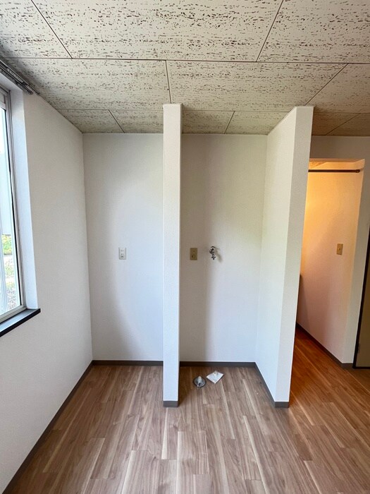 物件内観写真20　(洗濯機置場)