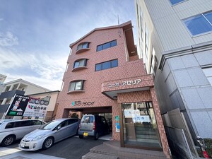 コ－ポアゼリア外観写真
