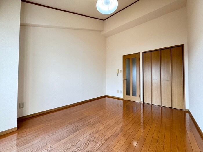 コ－ポアゼリアの居室