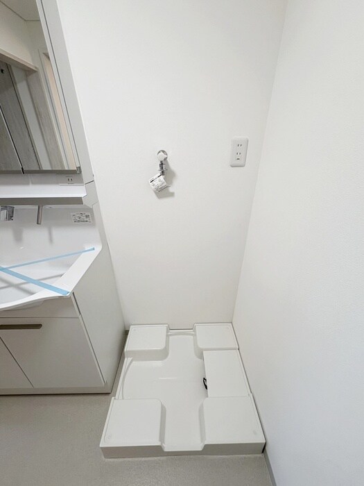 物件内観写真13　(洗濯機置場)