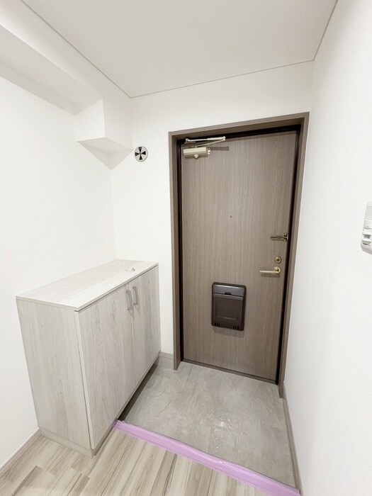 物件内観写真15　(玄関)