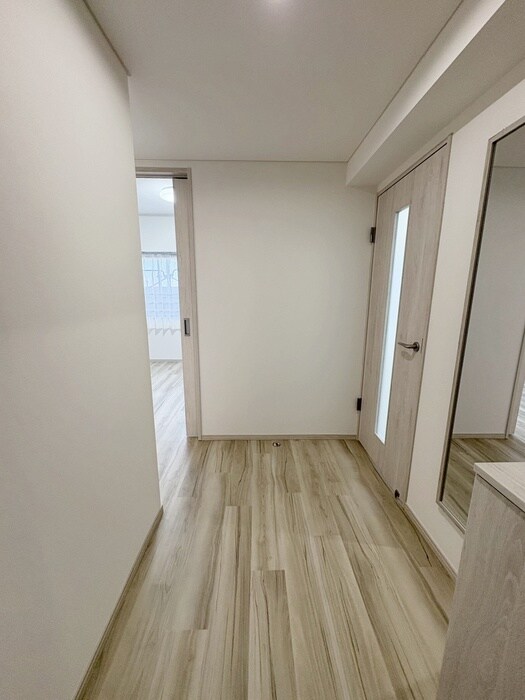 物件内観写真17　(廊下)