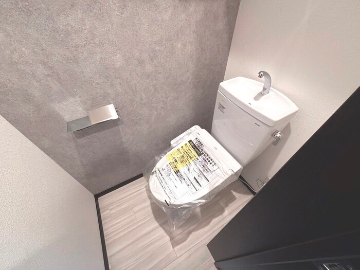 物件内観写真14　(トイレ)