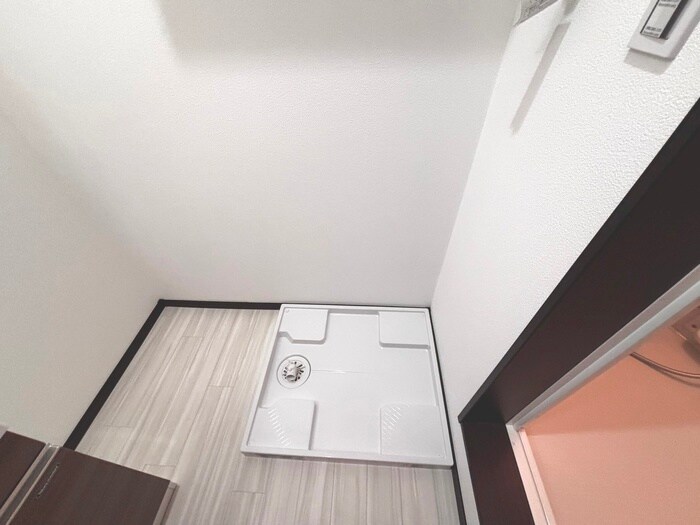 物件内観写真15　(洗濯機置場)