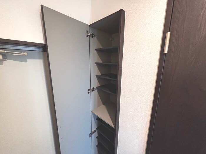 物件内観写真18　(靴箱)