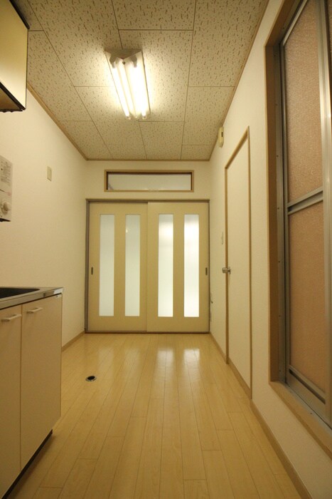 物件内観写真21　(廊下)