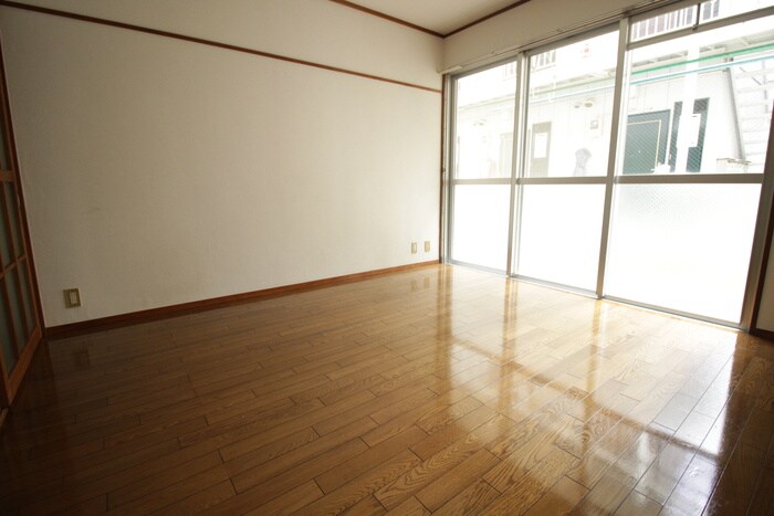 物件内観写真10　(居室)