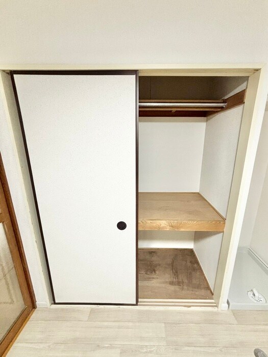 物件内観写真12　(収納)