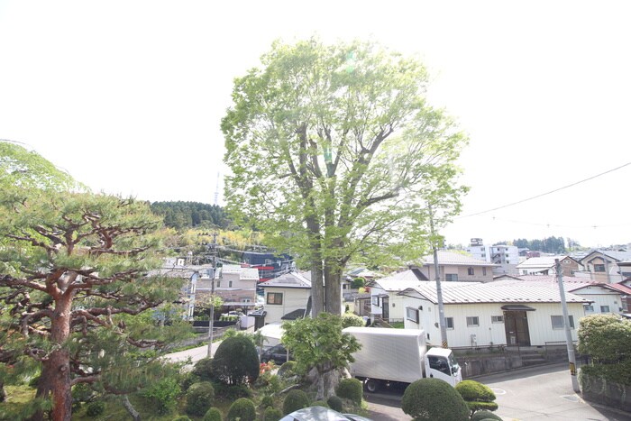 物件内観写真22　(室内からの展望)