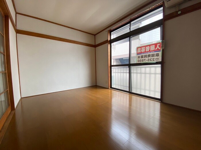 物件内観写真9　(居室)