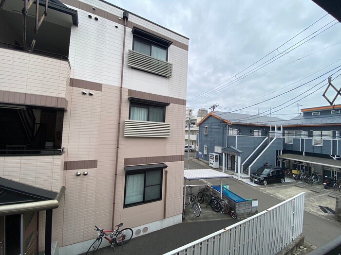 物件内観写真20　(室内からの展望)