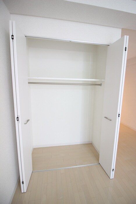 物件内観写真10　(収納)