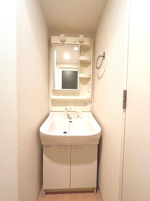 物件内観写真13　(洗面)