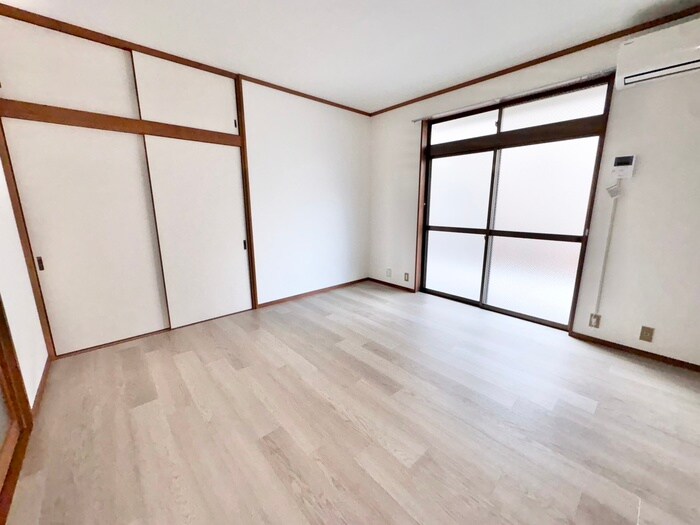 物件内観写真8　(居室)