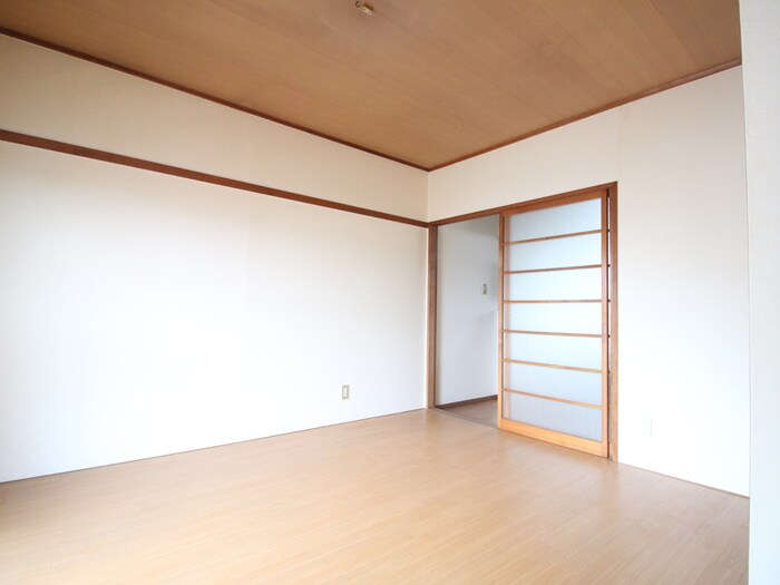 物件内観写真9　(居室)