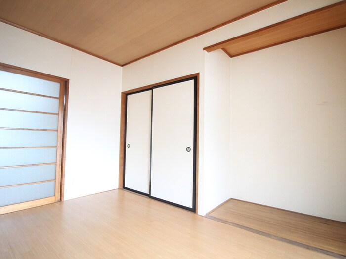 物件内観写真10　(居室)